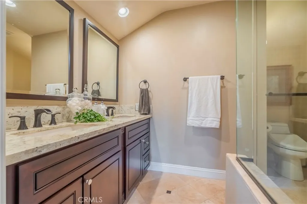 2333 N Coronet Court, Covina, California 91724 home-pic-21